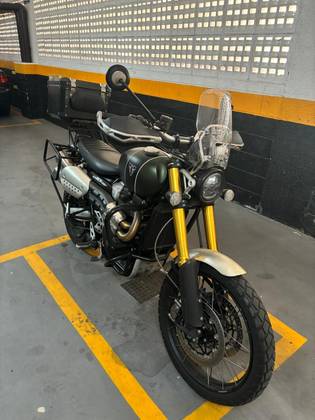 TRIUMPH BONNEVILLE SCRAMBLER 1200 XE TRIUMPH BONNEVILLE SCRAMBLER 1200 XE